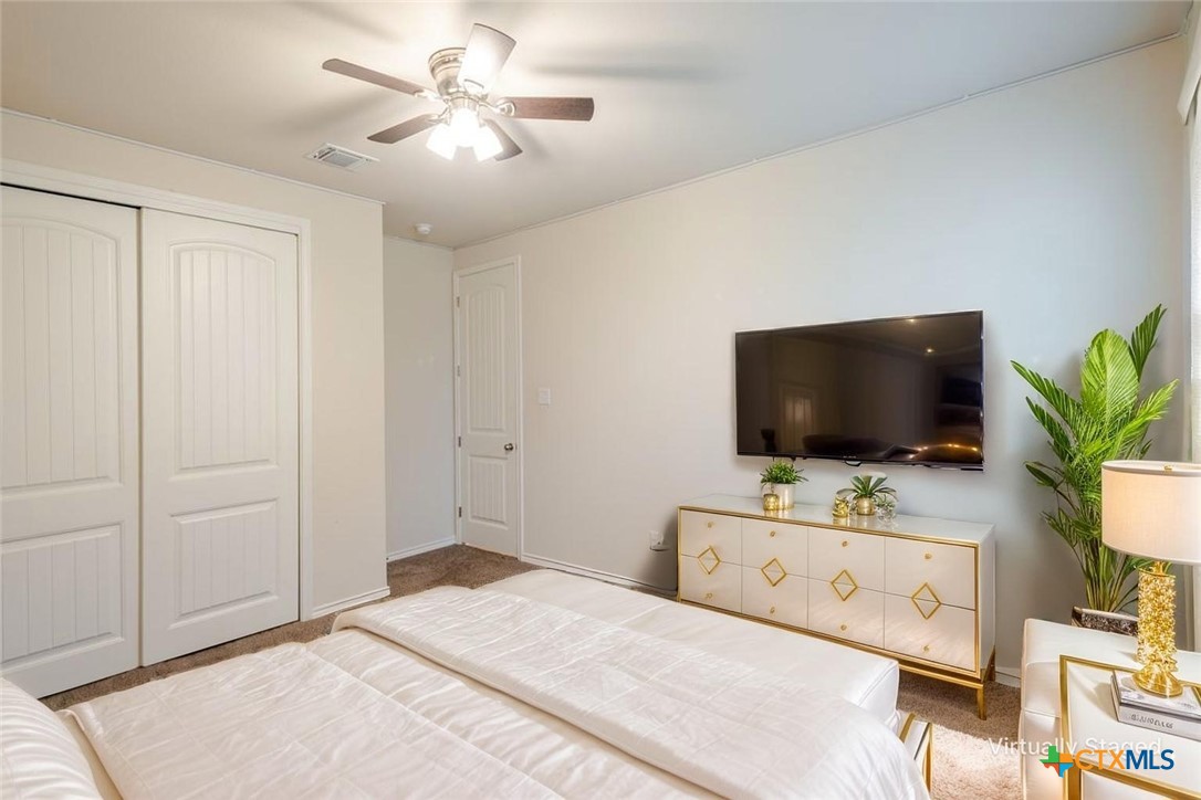 Killeen, Texas, 76542, United States, 5 Bedrooms Bedrooms, ,4 BathroomsBathrooms,Residential,For Sale,1988251