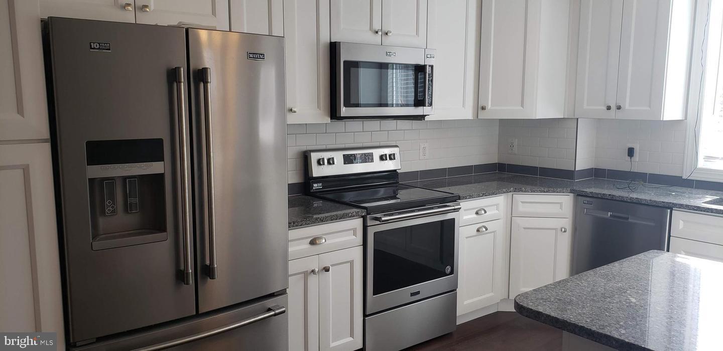 Washington, District of Columbia, 20002, United States, 3 Bedrooms Bedrooms, ,4 BathroomsBathrooms,Residential,For Sale,1931159
