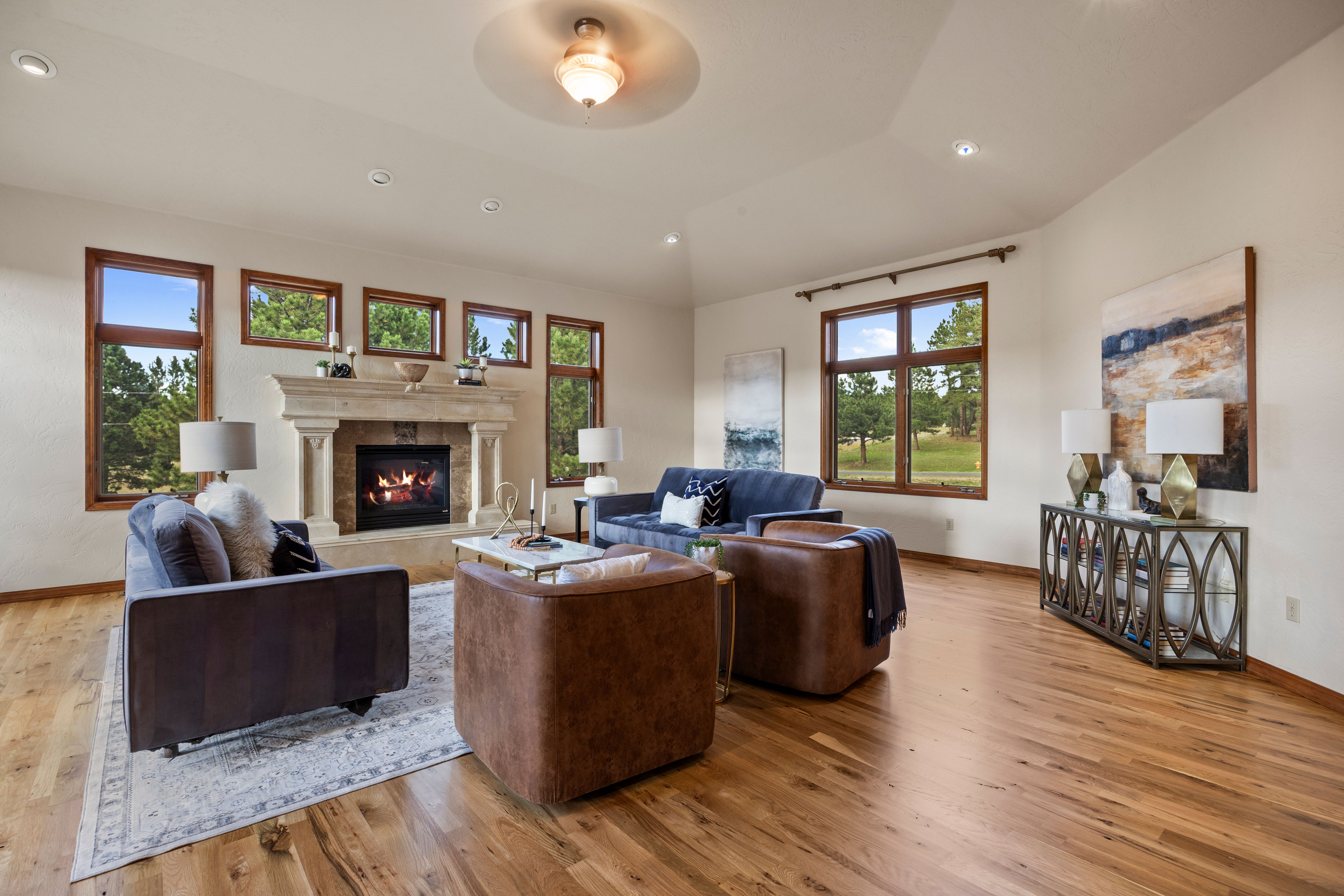 Set on over 4 acres in Perry Park East - 物件實景