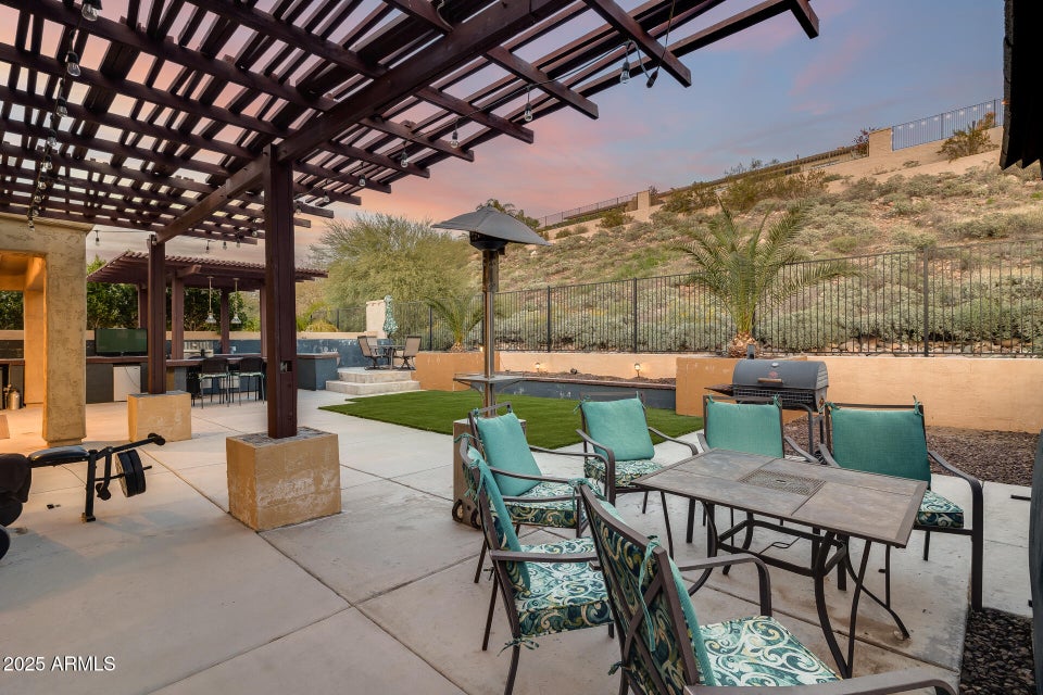 Peoria, Arizona, 85383, United States, 3 Bedrooms Bedrooms, ,Residential,For Sale,1982849