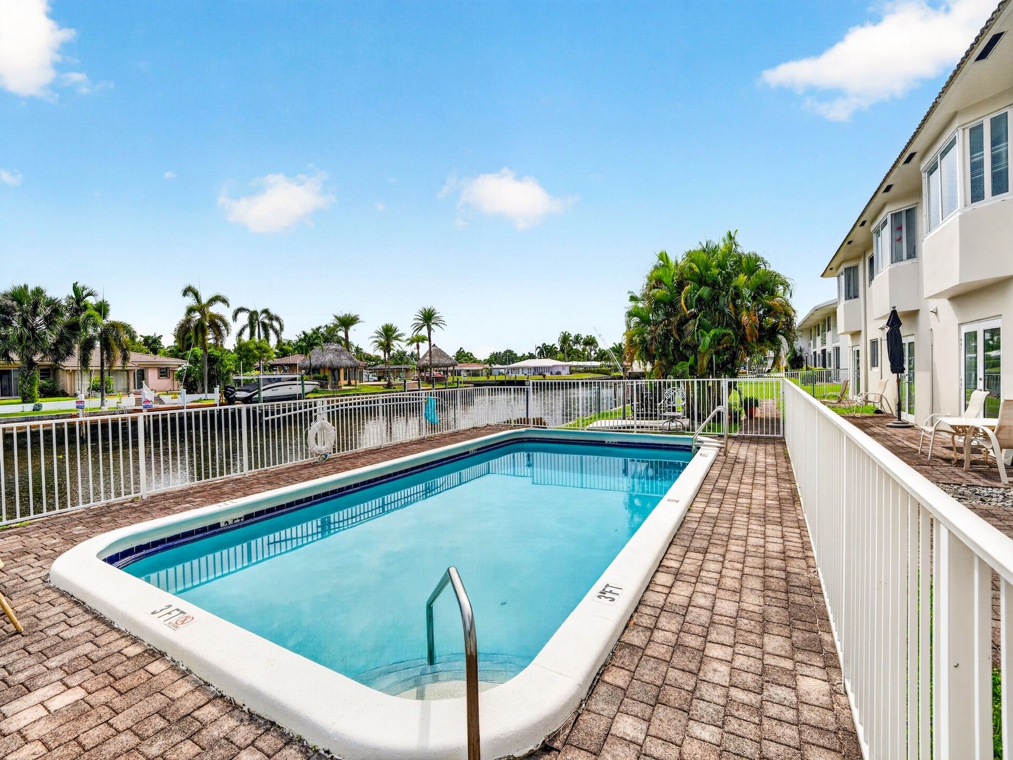  840 Pine Drive, Pompano Beach, FL, 33060 - 物件實景