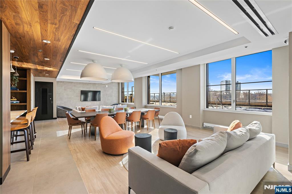 Hoboken, New Jersey, 07030, United States, 2 Bedrooms Bedrooms, ,2 BathroomsBathrooms,Residential,For Sale,1992140