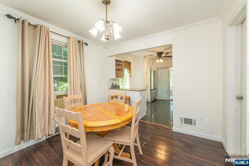 Pompton Lakes, New Jersey, 07442, United States, 3 Bedrooms Bedrooms, ,3 BathroomsBathrooms,Residential,For Sale,1875225