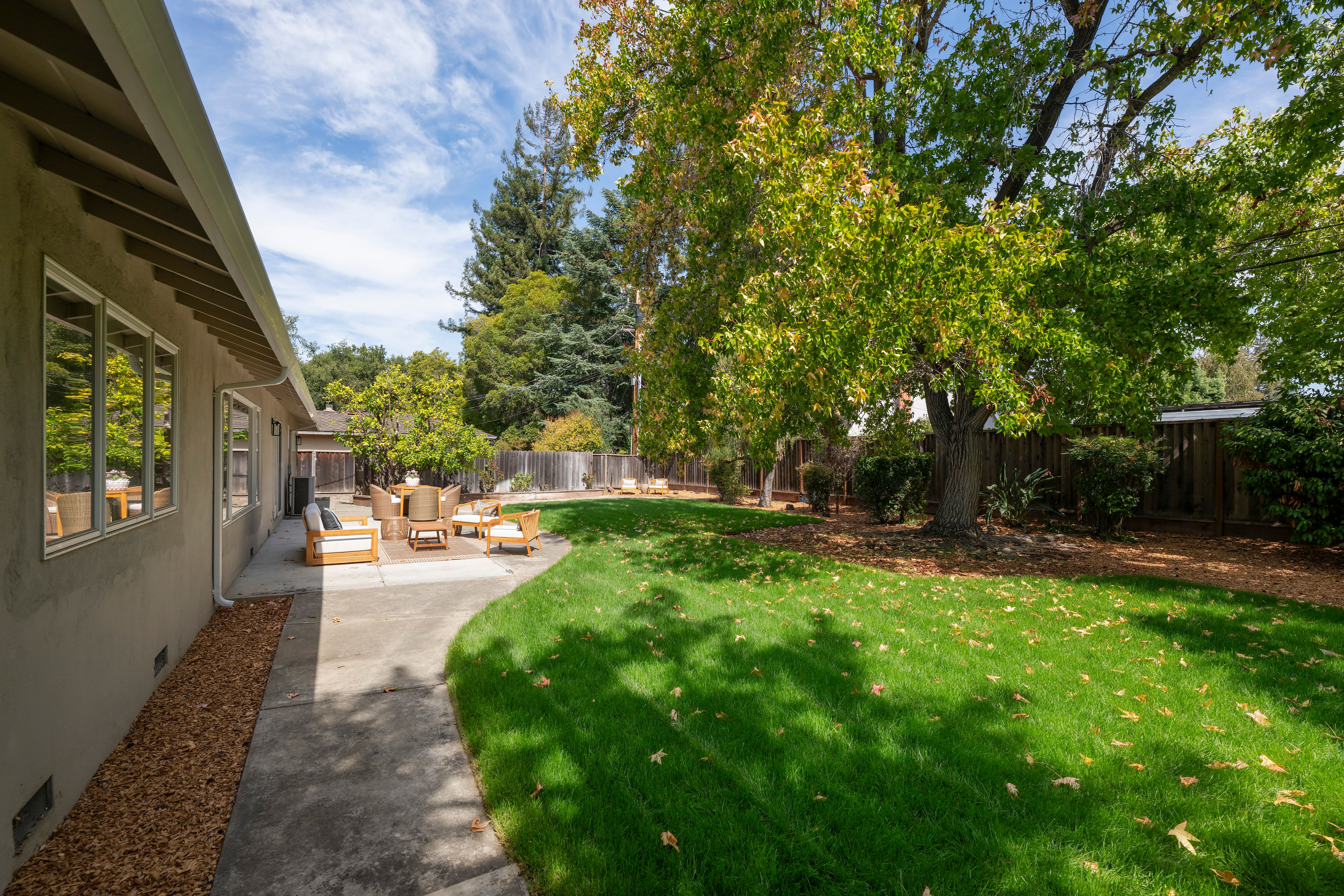  Classic South Los Altos Ranch Home - 物件實景