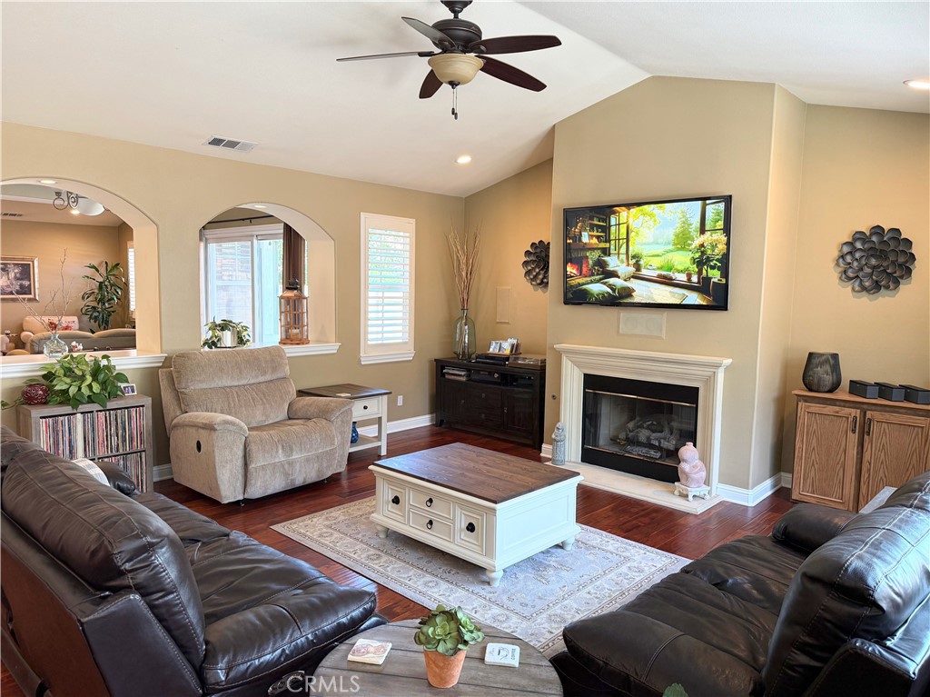 Lompoc, California, 93436, United States, 4 Bedrooms Bedrooms, ,3 BathroomsBathrooms,Residential,For Sale,1830317