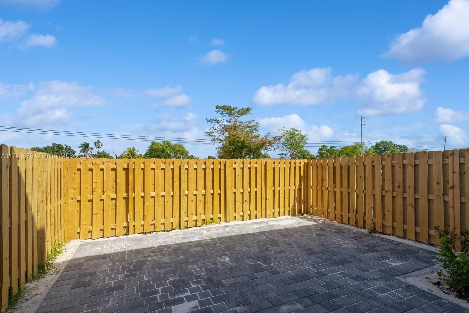 Homestead, Florida, 33033, United States, 3 Bedrooms Bedrooms, ,3 BathroomsBathrooms,Residential,For Sale,1705245