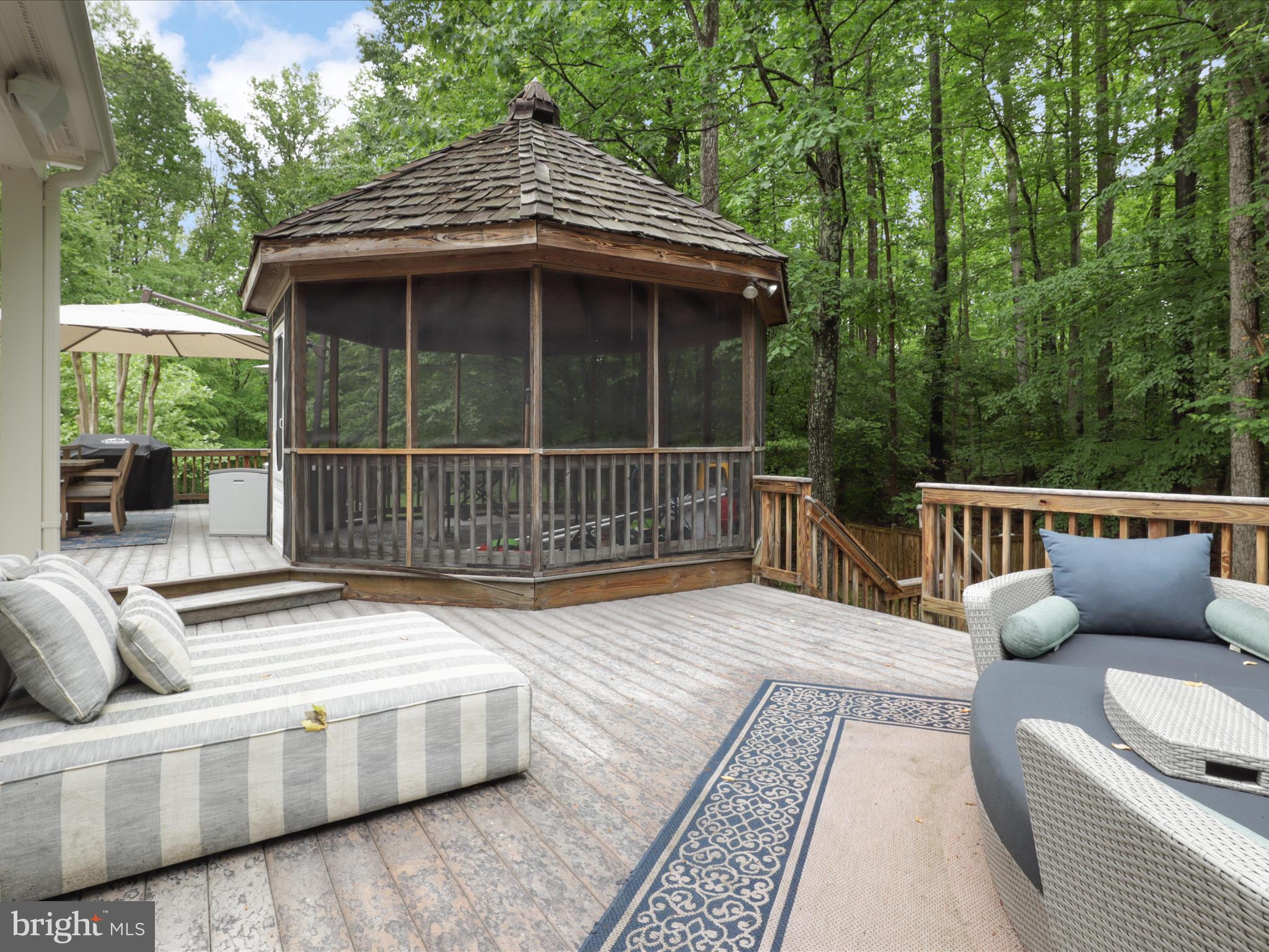 Fairfax Station, Virginia, 22039, United States, 5 Bedrooms Bedrooms, ,6 BathroomsBathrooms,Residential,For Sale,1810572