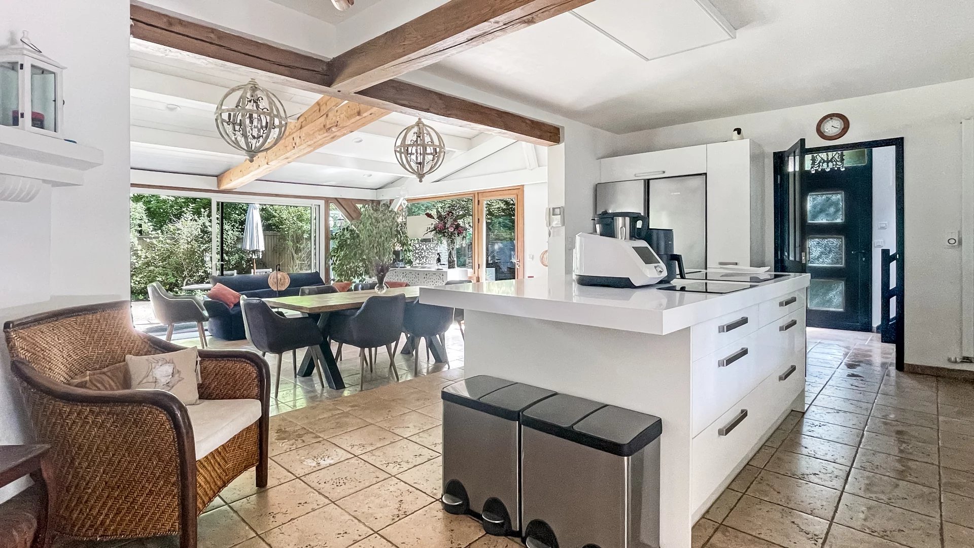 Bois-le-Roi, Île-de-France, 77590, FR, 4 Bedrooms Bedrooms, ,2 BathroomsBathrooms,Residential,For Sale,1986489