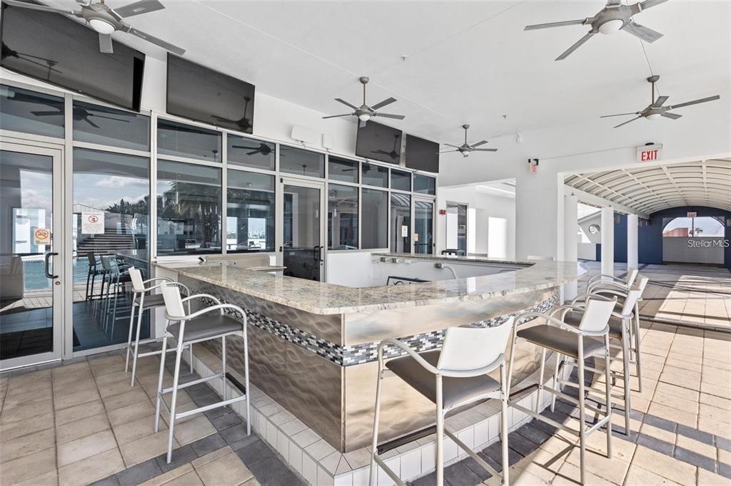 Tampa, Florida, 33602, United States, 2 Bedrooms Bedrooms, ,3 BathroomsBathrooms,Residential,For Sale,2018013