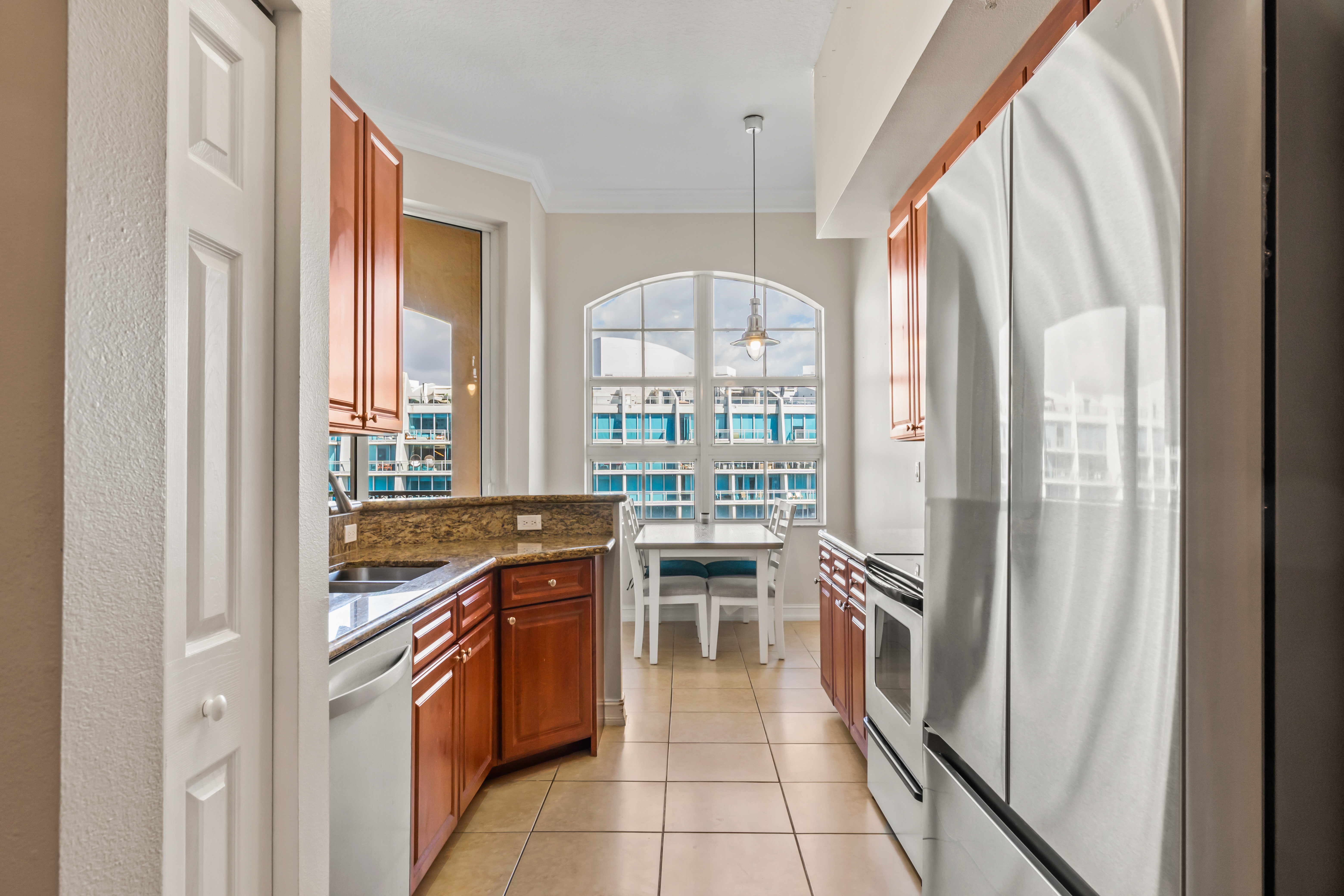  3001 NE 185th St, Aventura, FL, 33180 - 物件實景
