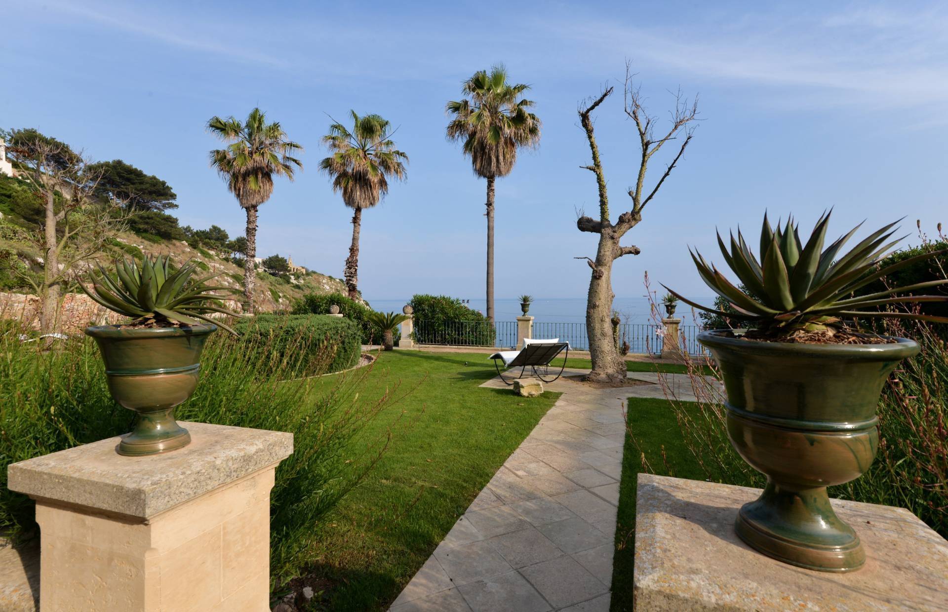 Castro, Lecce, 73030, IT, 4 Bedrooms Bedrooms, ,4 BathroomsBathrooms,Residential,For Sale,1848615