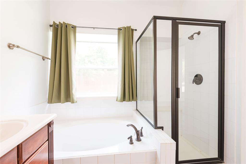 Allen, Texas, 75013, United States, 3 Bedrooms Bedrooms, ,2 BathroomsBathrooms,Residential,For Sale,1891646