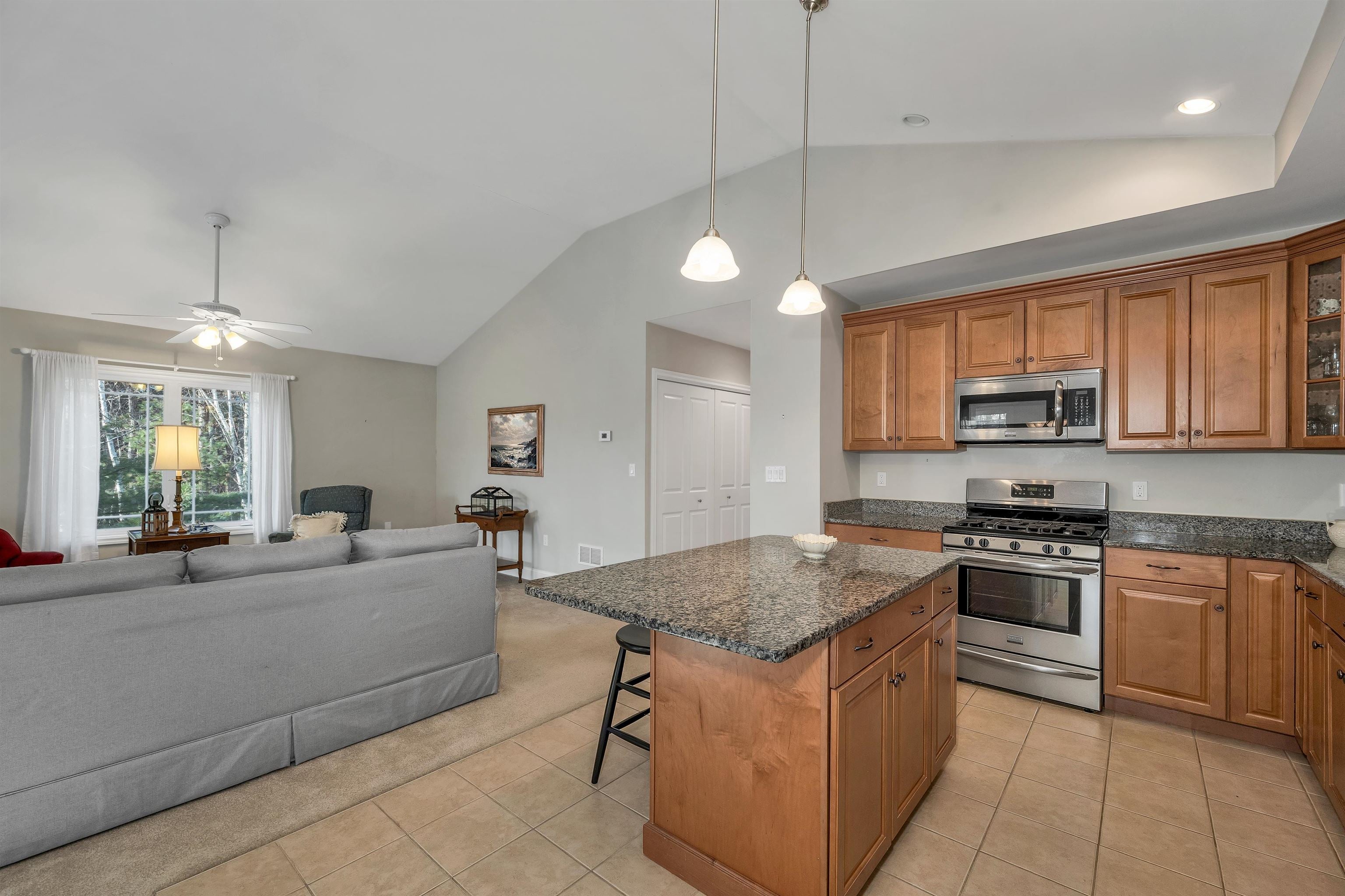 Windham, New Hampshire, 03087, United States, 2 Bedrooms Bedrooms, ,1 BathroomBathrooms,Residential,For Sale,2001835