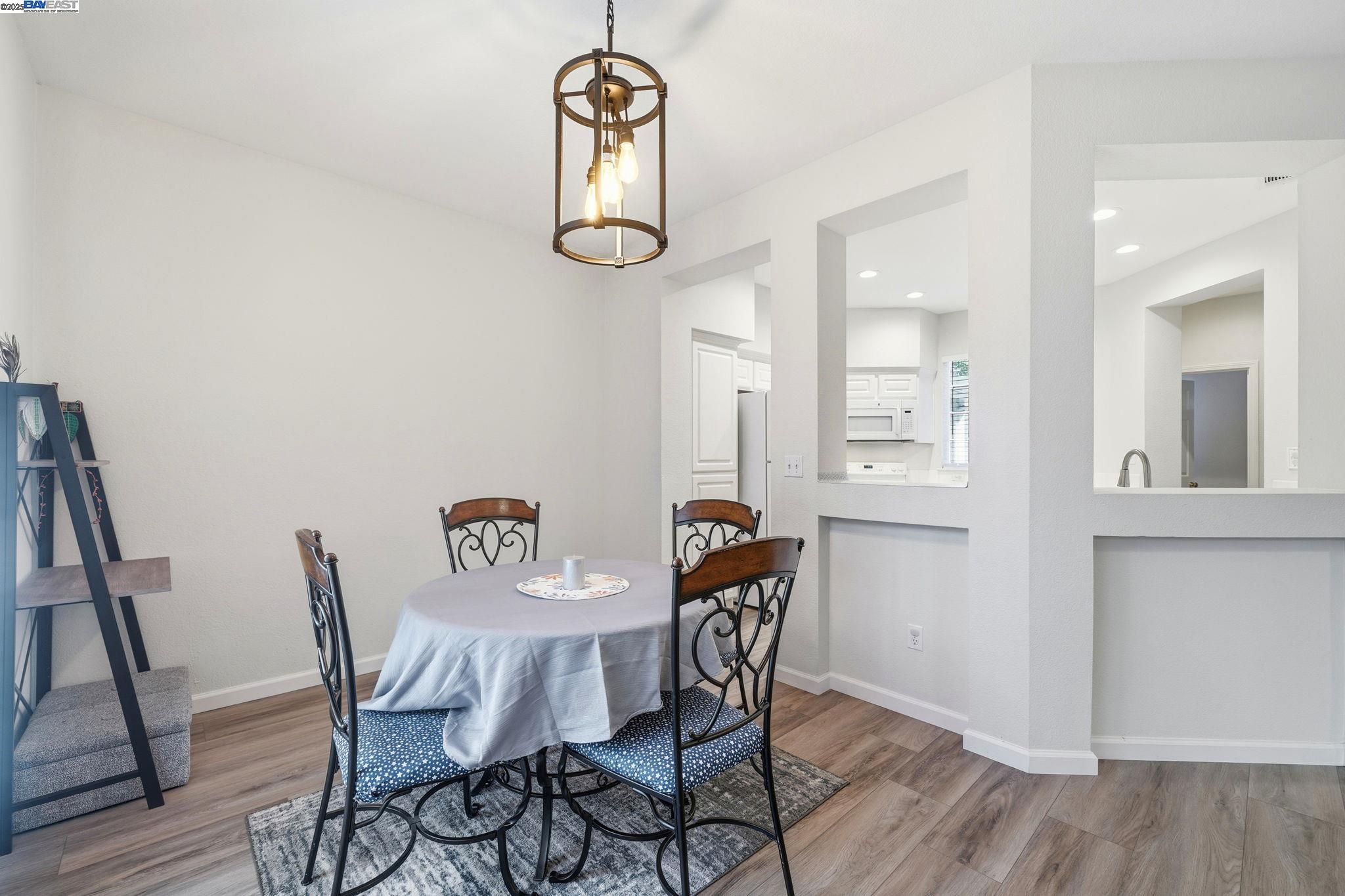 Dublin, California, 94568, United States, 2 Bedrooms Bedrooms, ,2 BathroomsBathrooms,Residential,For Sale,2001981