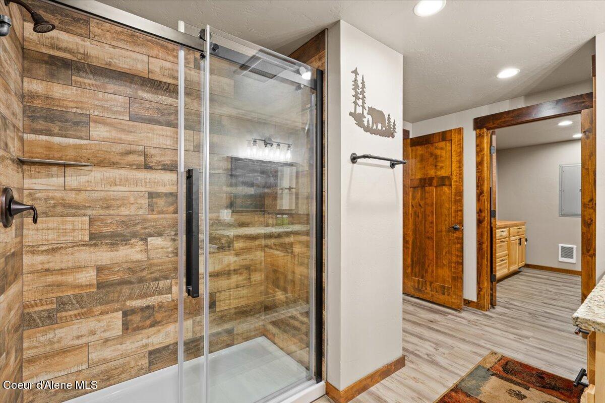 Priest Lake, Idaho, 83856, United States, 3 Bedrooms Bedrooms, ,Residential,For Sale,1987358