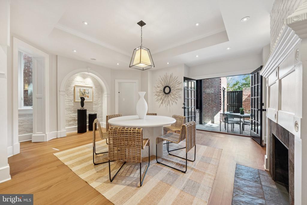 Washington, District of Columbia, 20009, United States, 4 Bedrooms Bedrooms, ,4 BathroomsBathrooms,Residential,For Sale,1902983