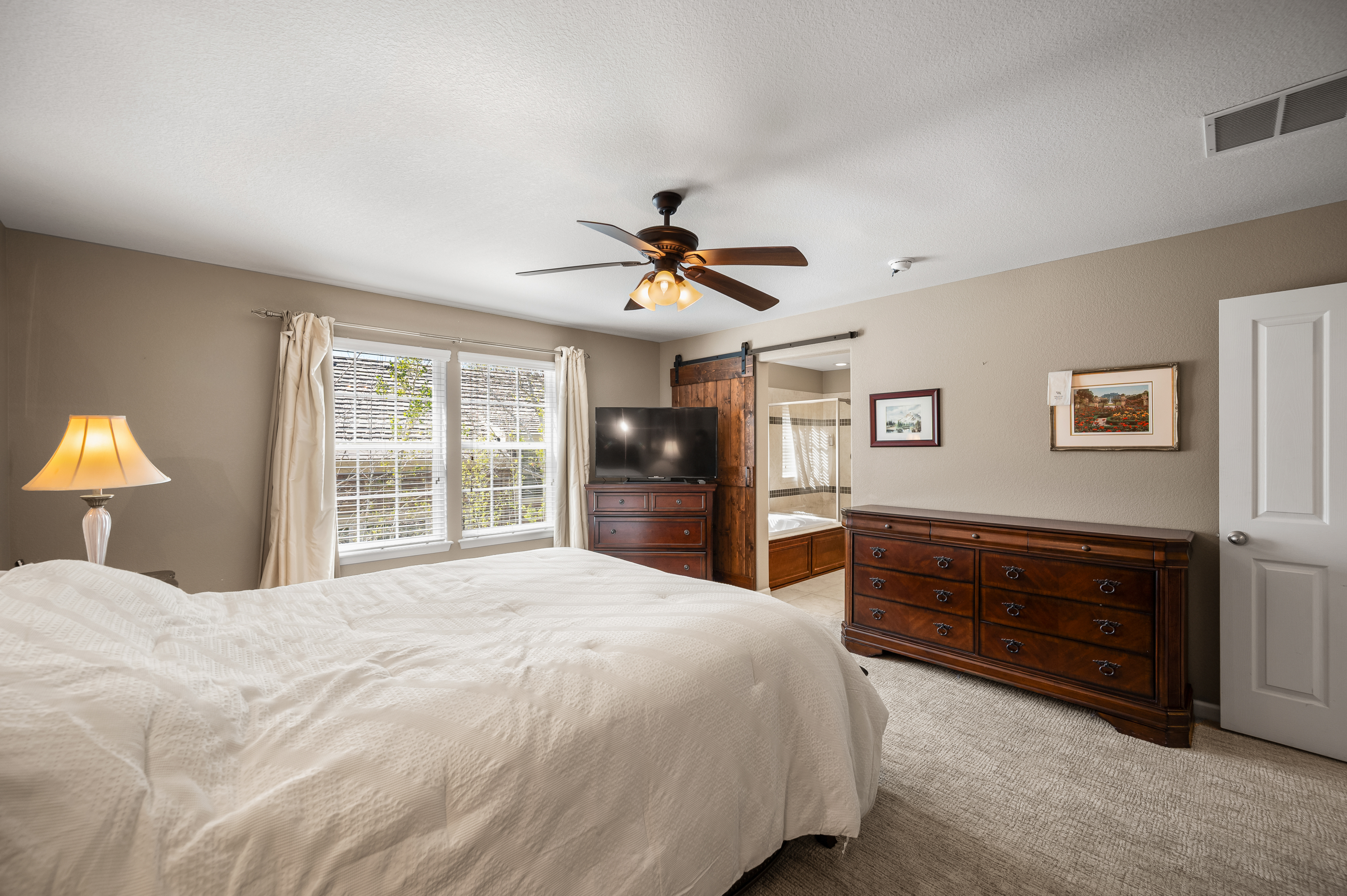  Fabulous Patio Home In Gated Community - 物件實景