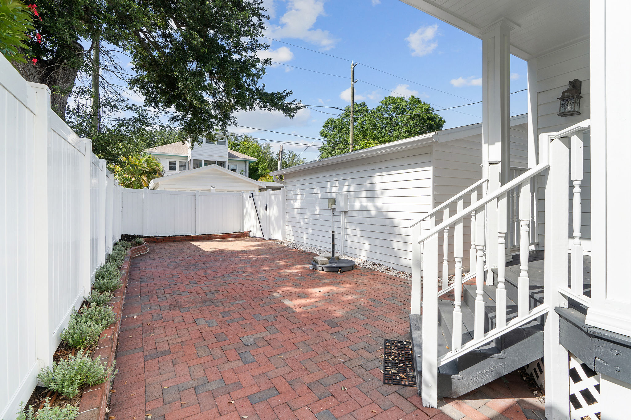 St. Peterburg, Florida, 33704, United States, 4 Bedrooms Bedrooms, ,3 BathroomsBathrooms,Residential,For Sale,2018608