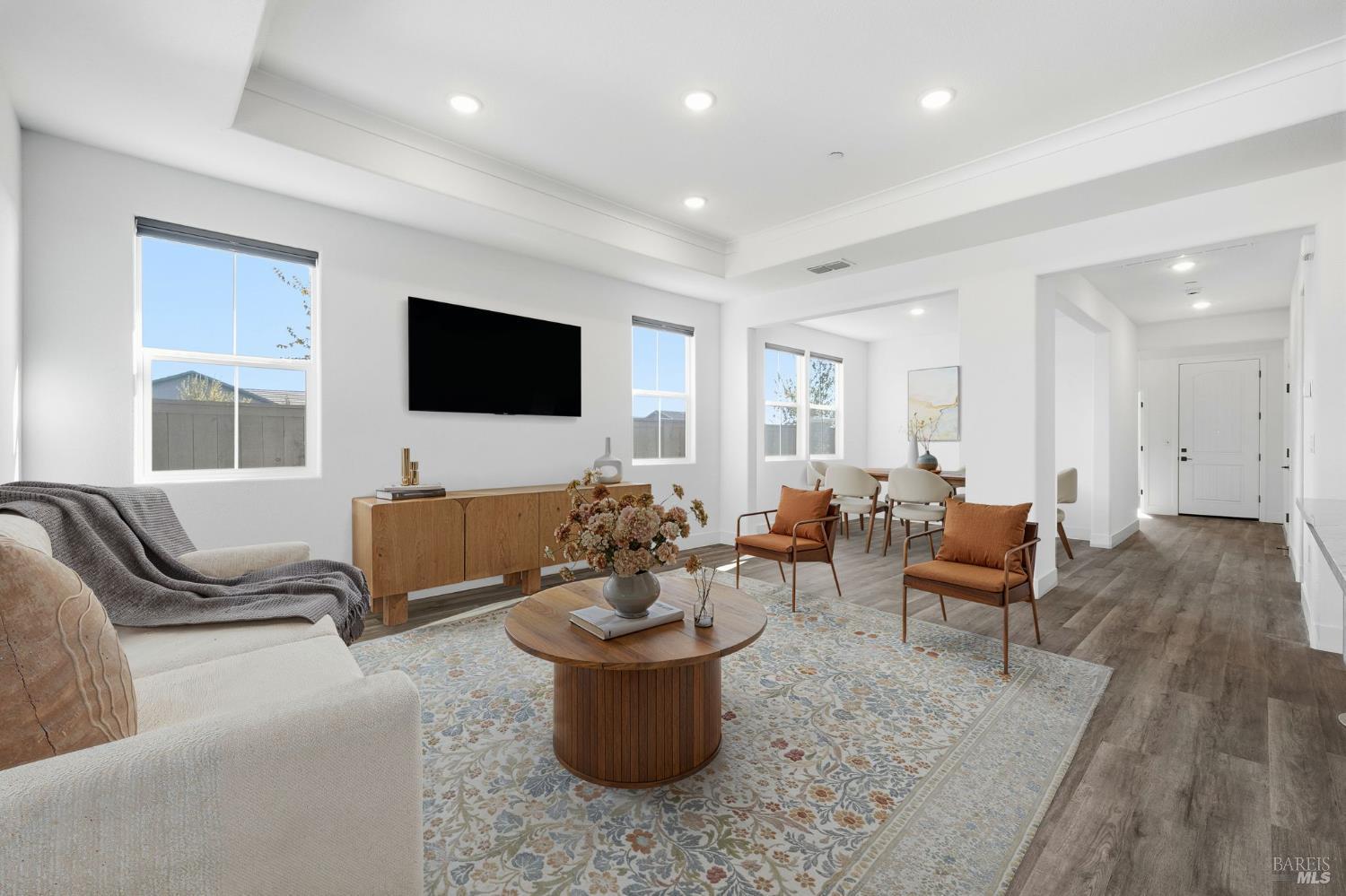 Dixon, California, 95620, United States, 2 Bedrooms Bedrooms, ,2 BathroomsBathrooms,Residential,For Sale,2005407