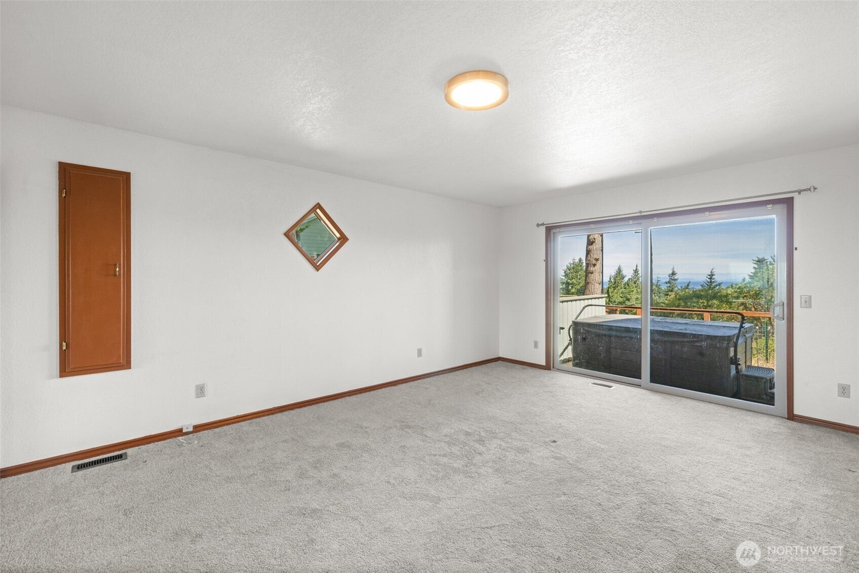 Sequim, Washington, 98382, United States, 4 Bedrooms Bedrooms, ,1 BathroomBathrooms,Residential,For Sale,1982988