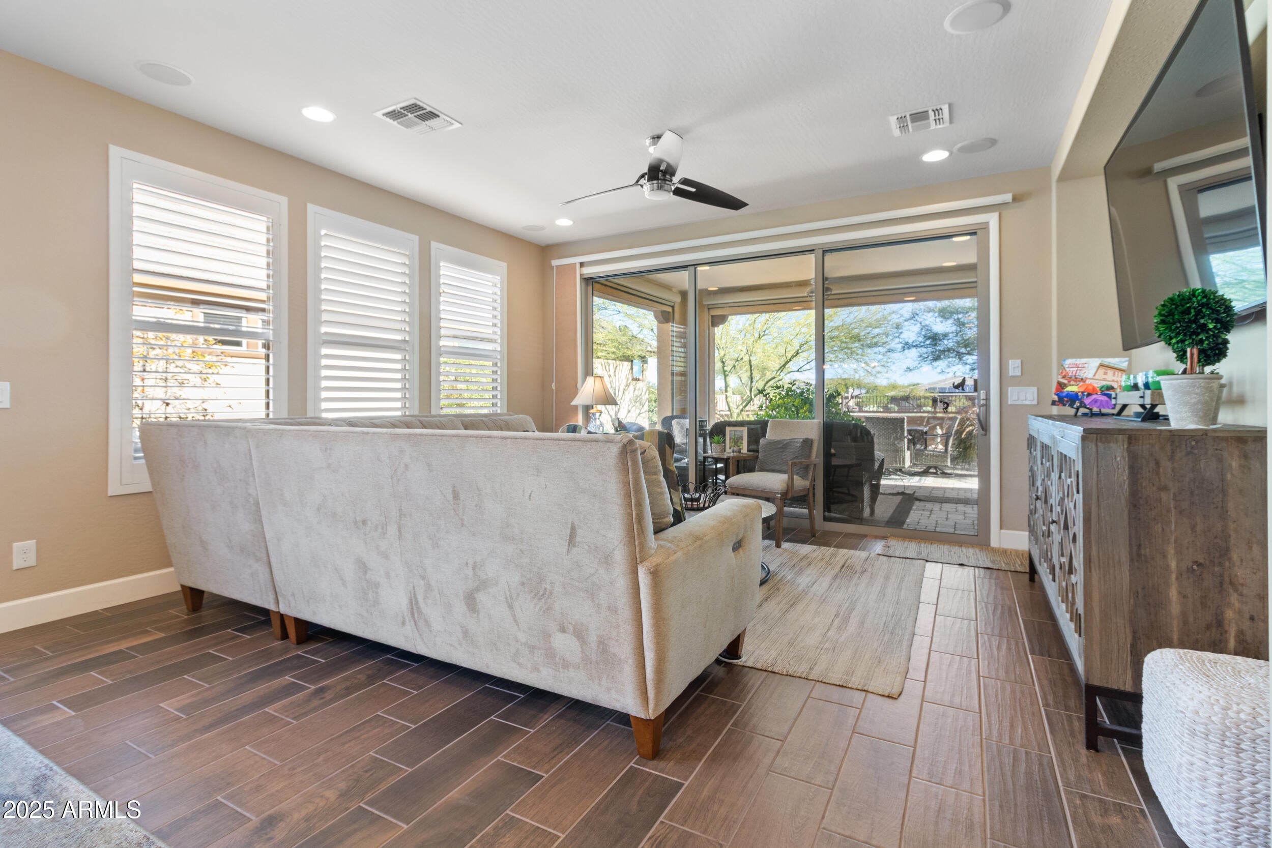 Wickenburg, Arizona, 85390, United States, 2 Bedrooms Bedrooms, ,3 BathroomsBathrooms,Residential,For Sale,2006351