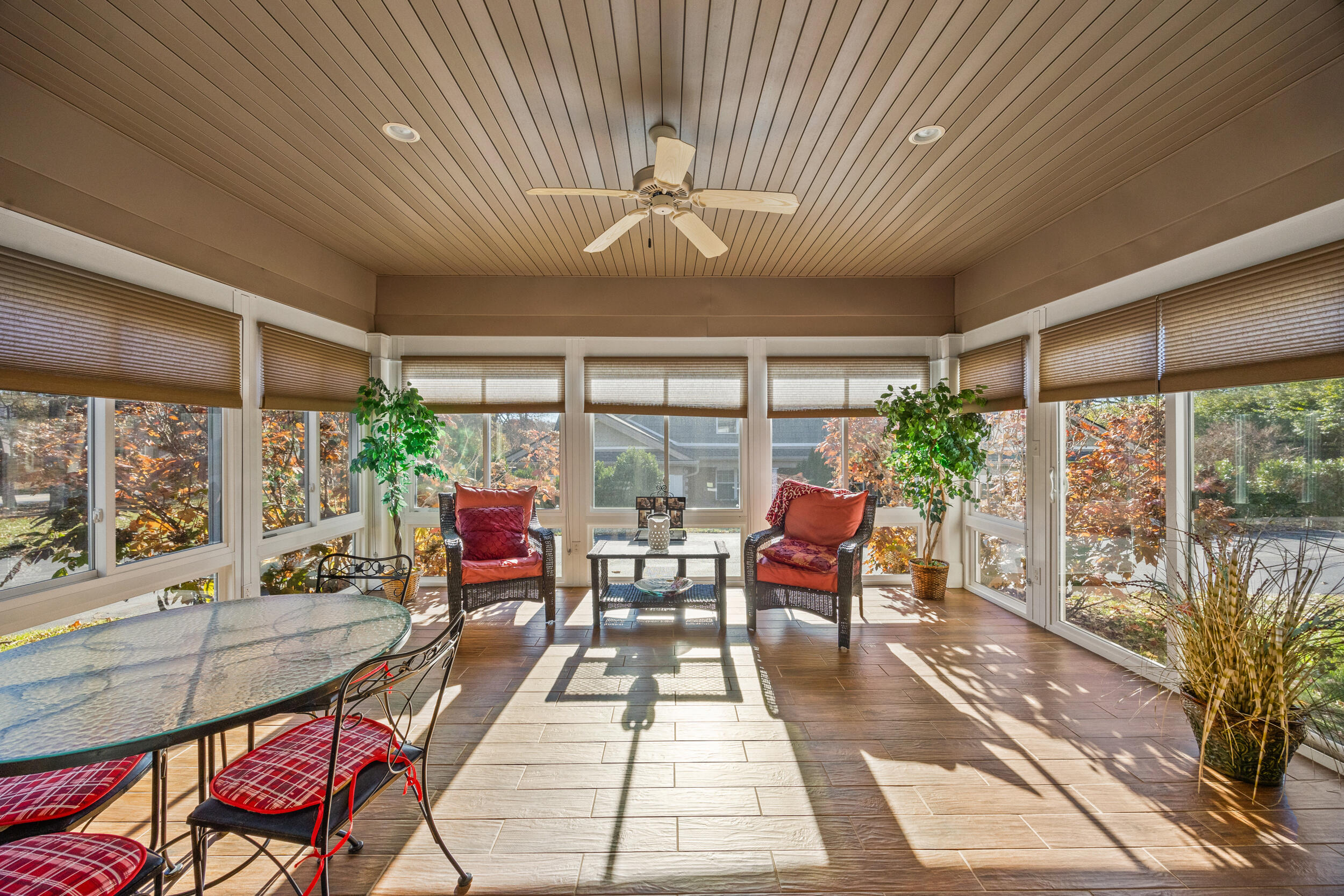 Lexington, Kentucky, 40503, United States, 2 Bedrooms Bedrooms, ,2 BathroomsBathrooms,Residential,For Sale,1995955