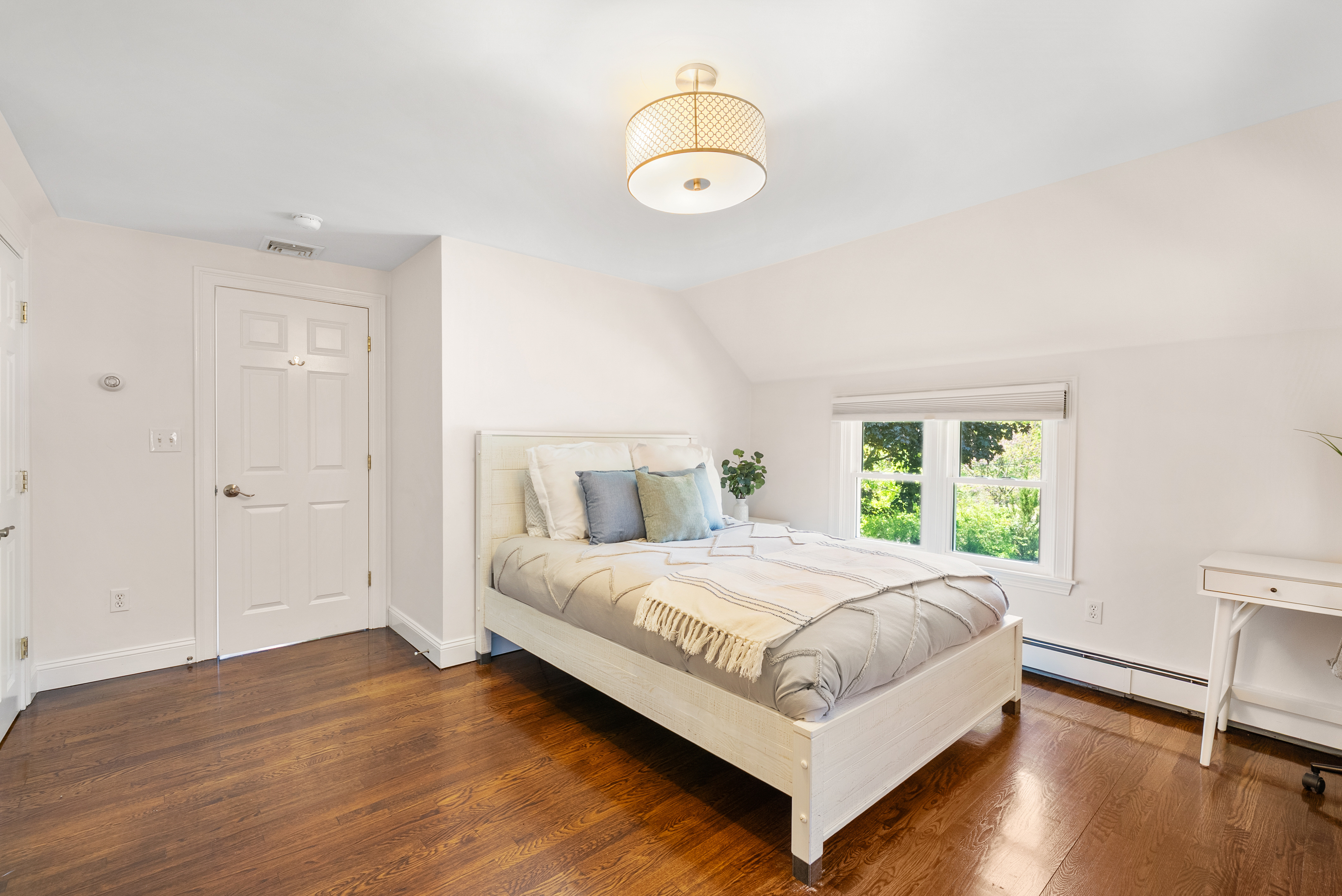  129 Dover Road, Westwood, MA, 02090 - 物件實景