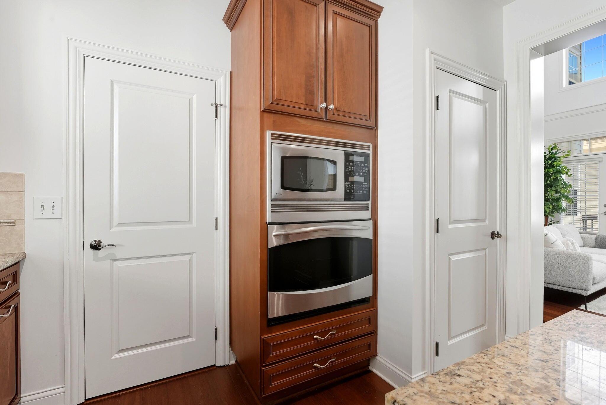 New Albany, Ohio, 43054, United States, 4 Bedrooms Bedrooms, ,5 BathroomsBathrooms,Residential,For Sale,1991111