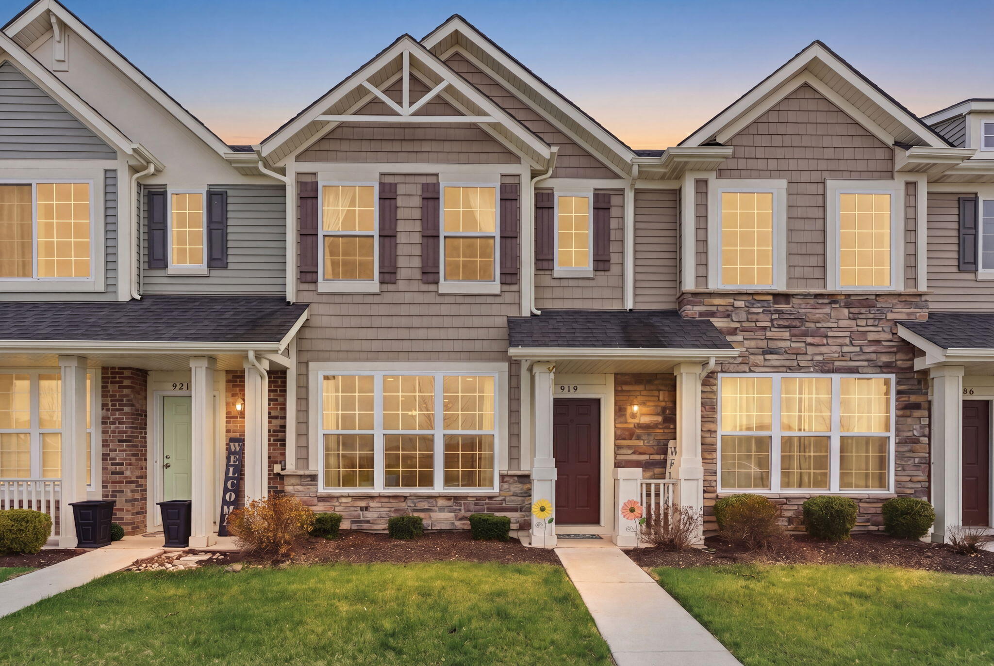 117th Pl, Crown Point, IN 46307