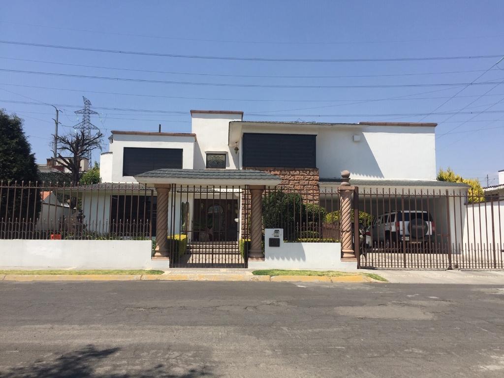 Paseo de Santa Ana, Metepec, Estado de México, 52172, Mexico, 3 Bedrooms Bedrooms, ,3 BathroomsBathrooms,Residential,For Sale,Paseo de Santa Ana,1549334