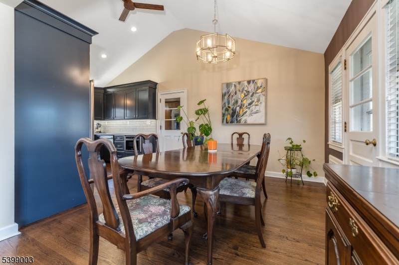 Boonton, New Jersey, 07005, United States, 3 Bedrooms Bedrooms, ,2 BathroomsBathrooms,Residential,For Sale,1998669