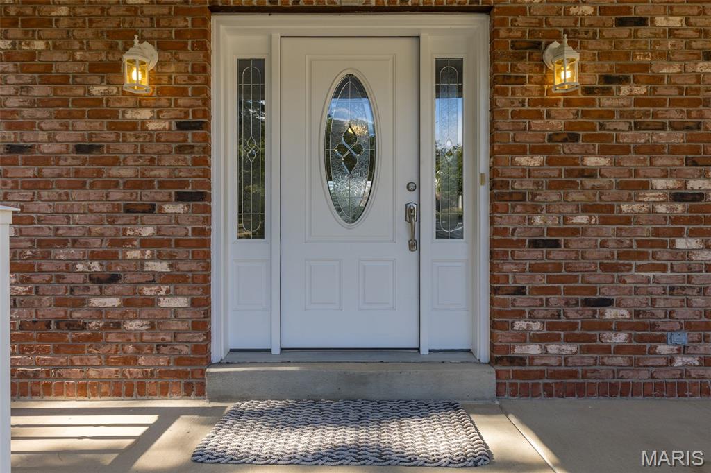 Festus, Missouri, 63028, United States, 4 Bedrooms Bedrooms, ,4 BathroomsBathrooms,Residential,For Sale,1954677