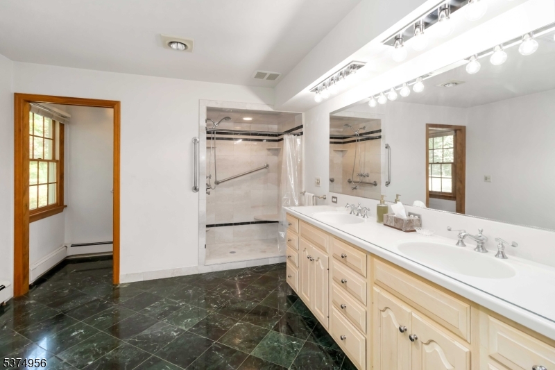 Madison Boro, New Jersey, 07940, United States, 4 Bedrooms Bedrooms, ,3 BathroomsBathrooms,Residential,For Sale,1906831