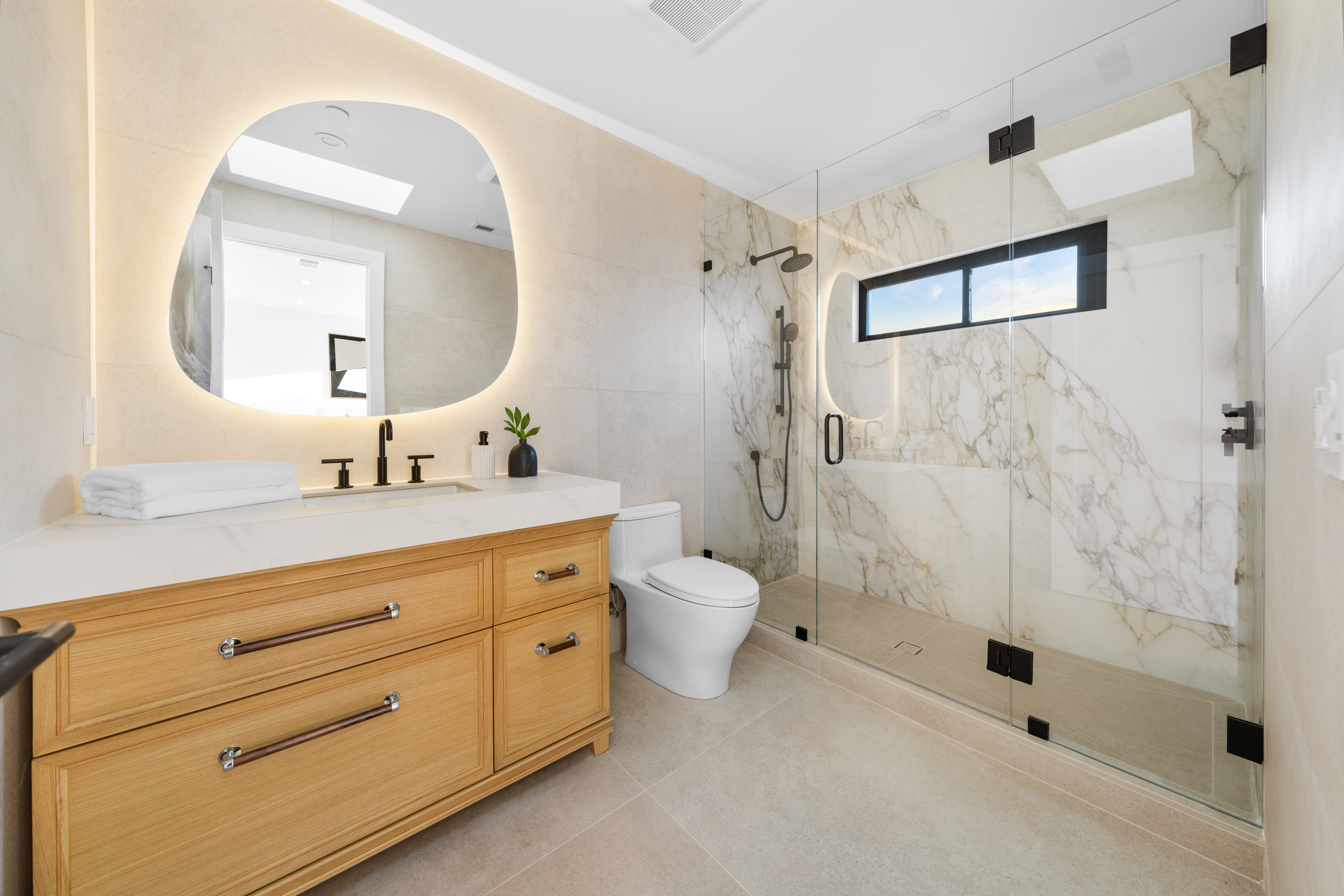  Expanded and Renovated Luxury Home - 物件實景