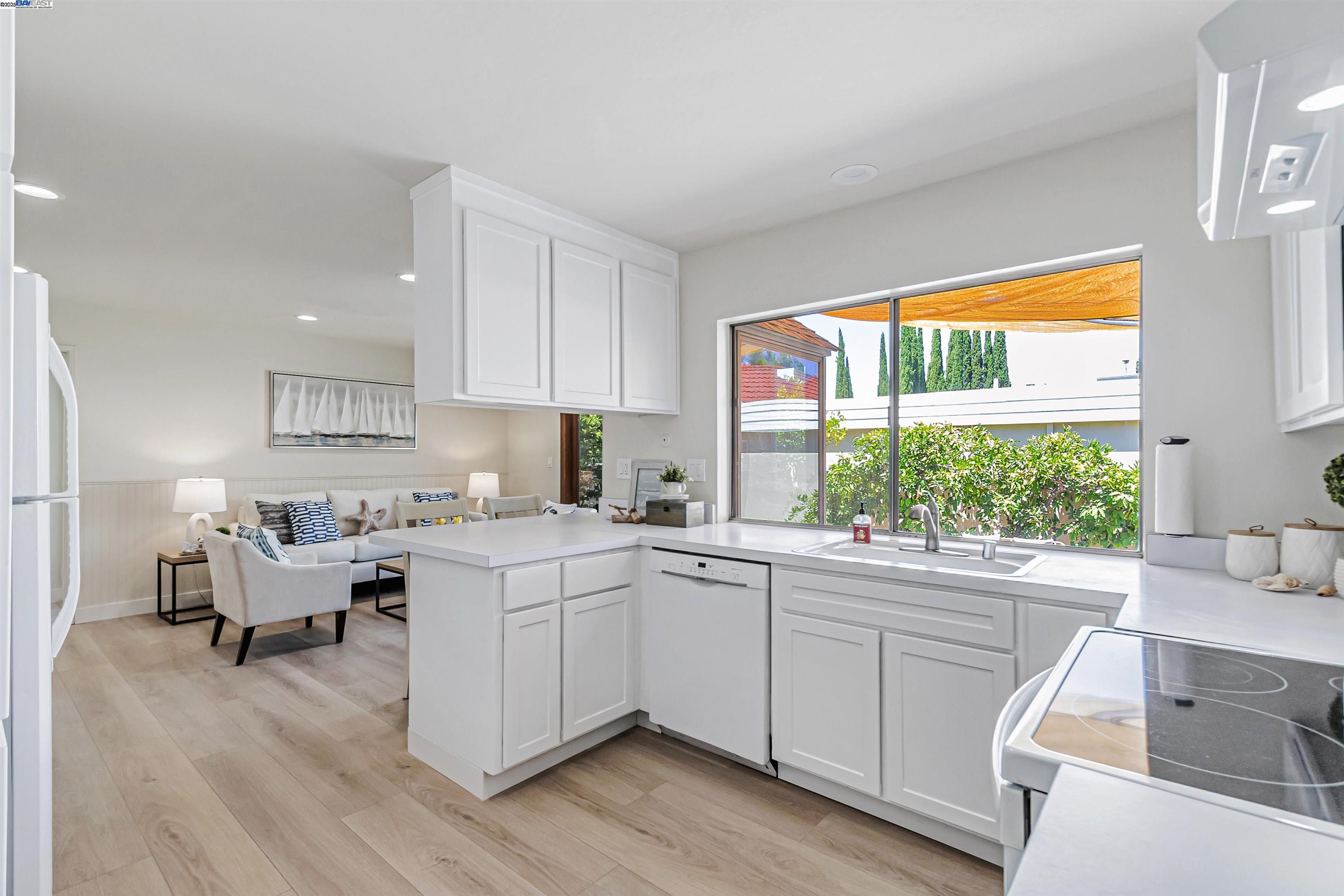 Campbell, California, 95008, United States, 3 Bedrooms Bedrooms, ,2 BathroomsBathrooms,Residential,For Sale,1926227