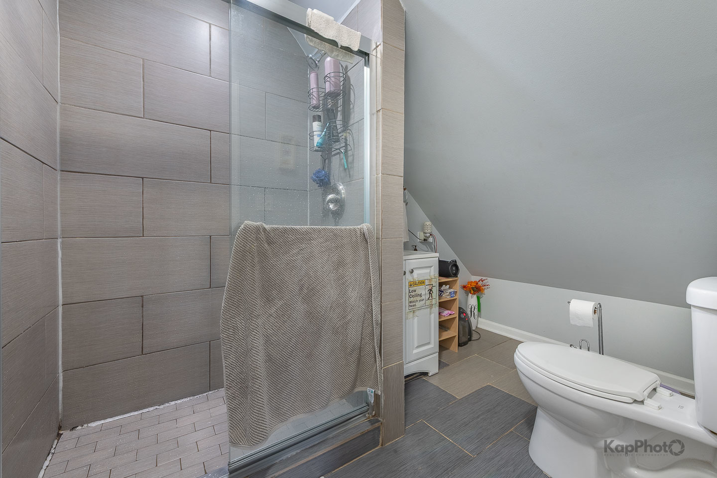 Chicago, Illinois, 60641, United States, 4 Bedrooms Bedrooms, ,Residential,For Sale,1975568