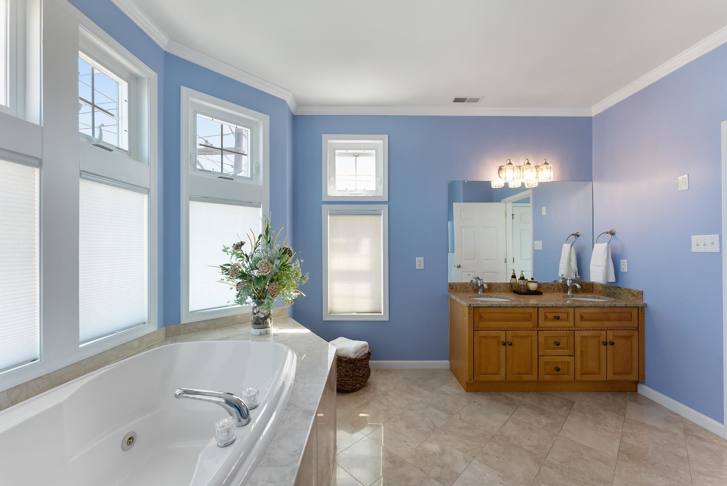 Wildwood, New Jersey, 08260, United States, 5 Bedrooms Bedrooms, ,3 BathroomsBathrooms,Residential,For Sale,1975823