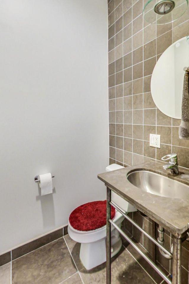 Chicago, Illinois, 60622, United States, 3 Bedrooms Bedrooms, ,3 BathroomsBathrooms,Residential,For Sale,1794202