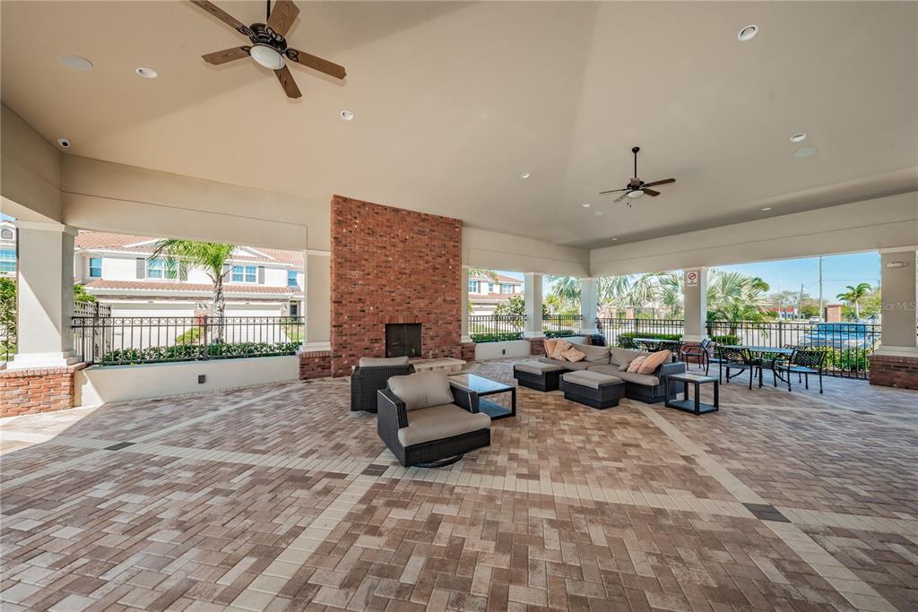 St Petersburg, Florida, 33703, United States, 3 Bedrooms Bedrooms, ,3 BathroomsBathrooms,Residential,For Sale,1827032