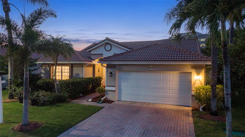 Sunrise, Florida, 33323, United States, 3 Bedrooms Bedrooms, ,2 BathroomsBathrooms,Residential,For Sale,1862219