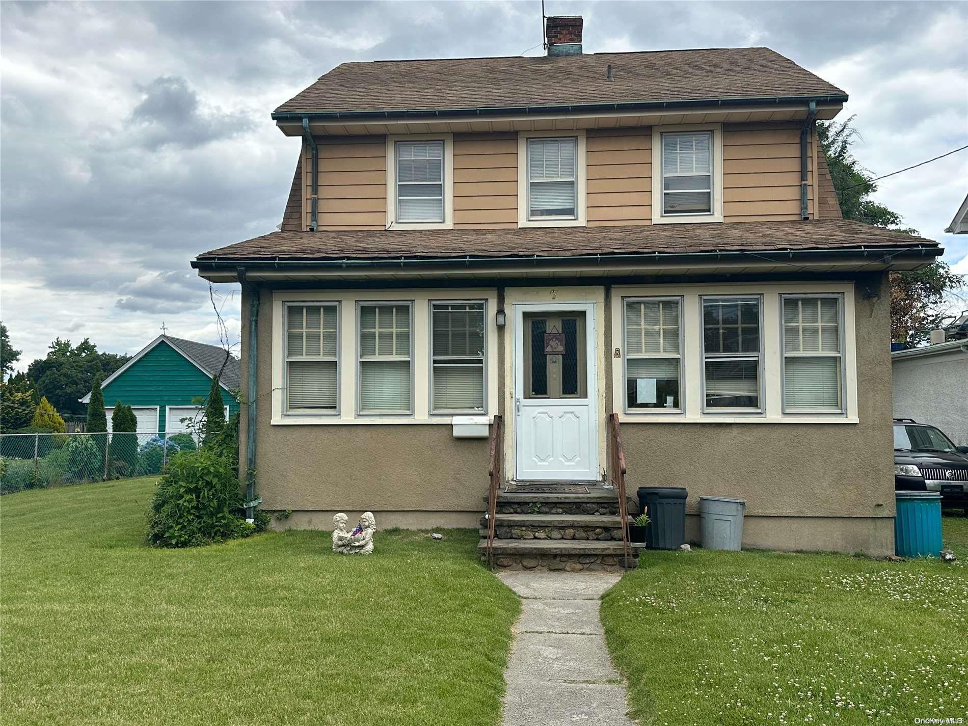 Great Neck, New York, 11024, United States, 3 Bedrooms Bedrooms, ,1 BathroomBathrooms,Residential,For Sale,1813525