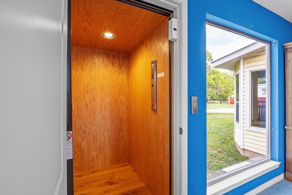 Fredericksburg, Texas, 78624, United States, 3 Bedrooms Bedrooms, ,2 BathroomsBathrooms,Residential,For Sale,1977273