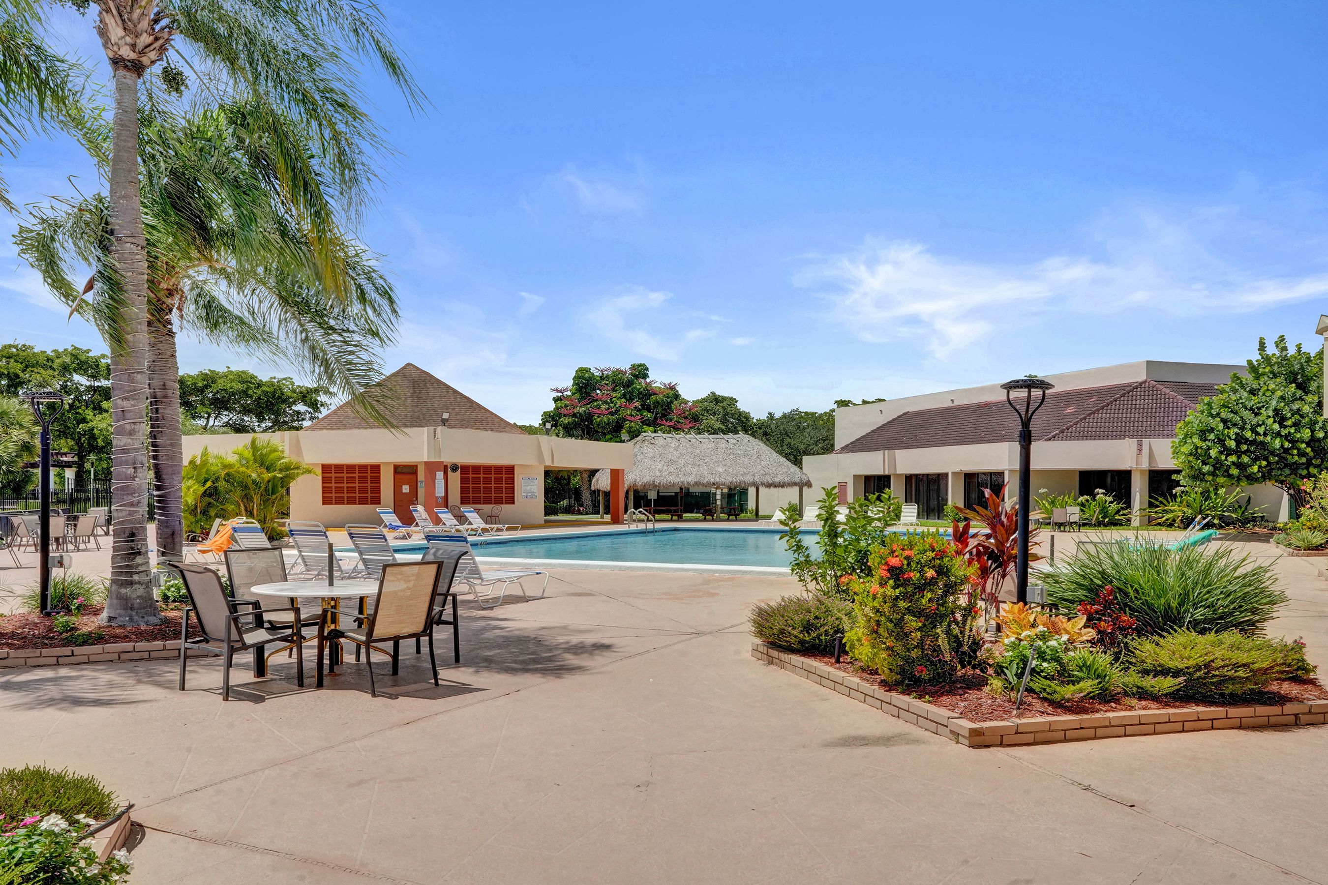  2651 Sunrise Lakes Drive E, Sunrise, FL, 33322 - 物件實景