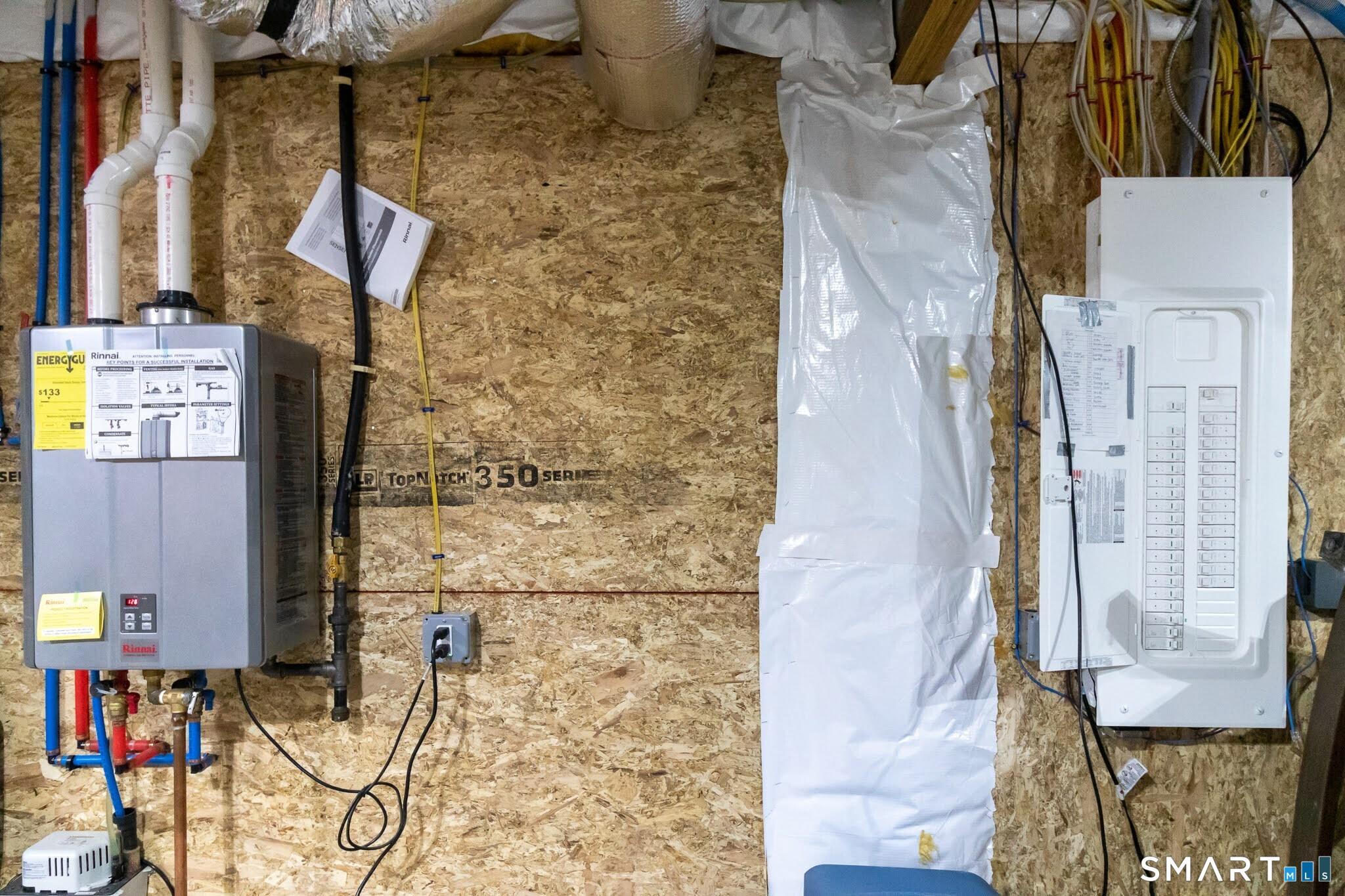 Cheshire, Connecticut, 06410, United States, 3 Bedrooms Bedrooms, ,3 BathroomsBathrooms,Residential,For Sale,2005318