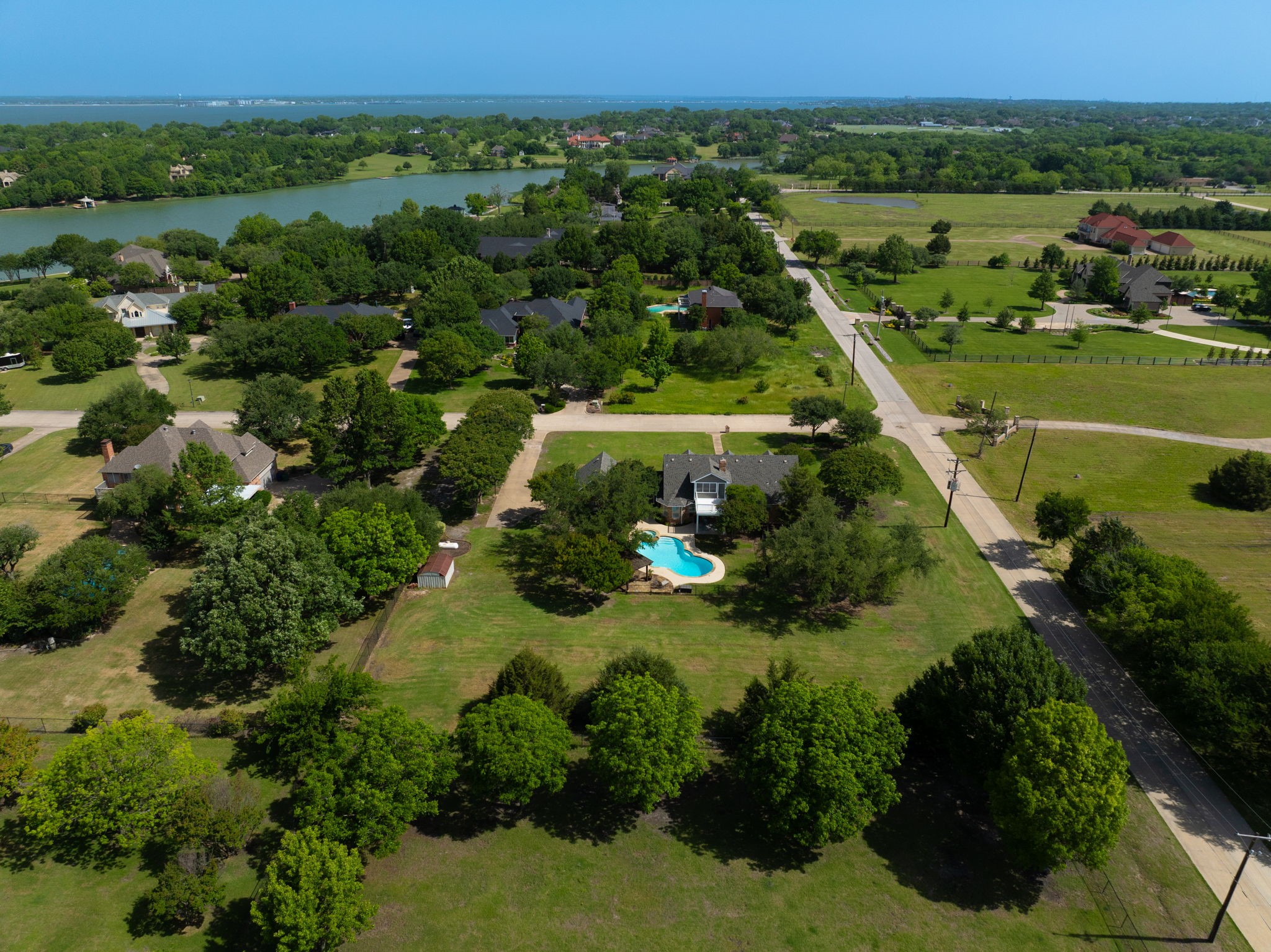 Heath, Texas, 75032, United States, 4 Bedrooms Bedrooms, ,3 BathroomsBathrooms,Residential,For Sale,1817518