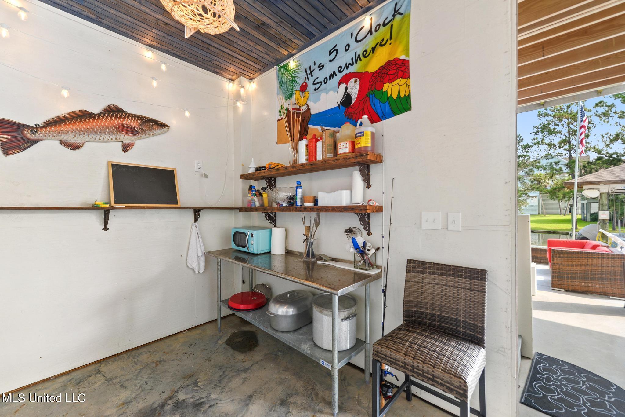 Pass Christian, Mississippi, 39571, United States, 5 Bedrooms Bedrooms, ,7 BathroomsBathrooms,Residential,For Sale,1989157