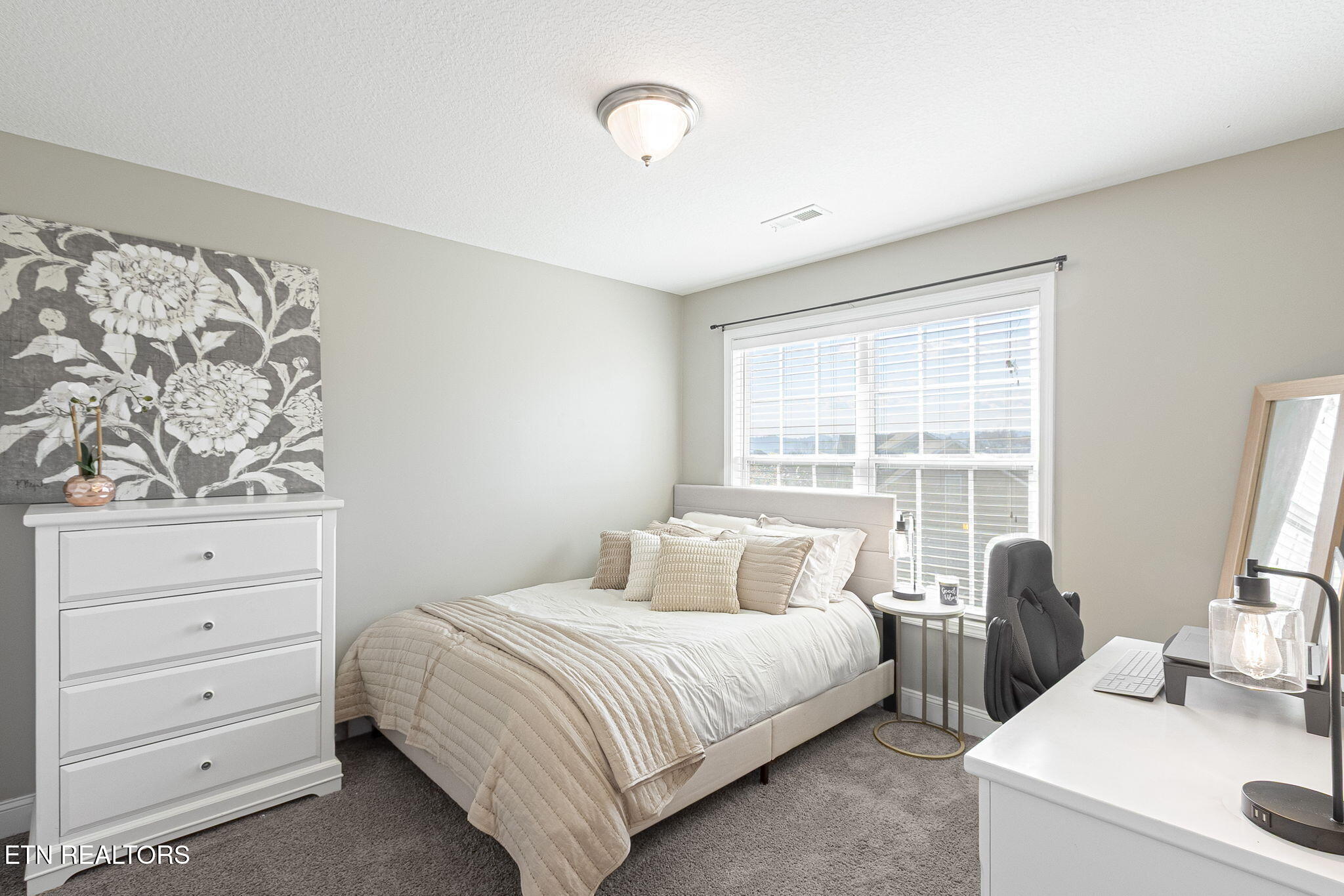 Knoxville, Tennessee, 37938, United States, 4 Bedrooms Bedrooms, ,3 BathroomsBathrooms,Residential,For Sale,1996658