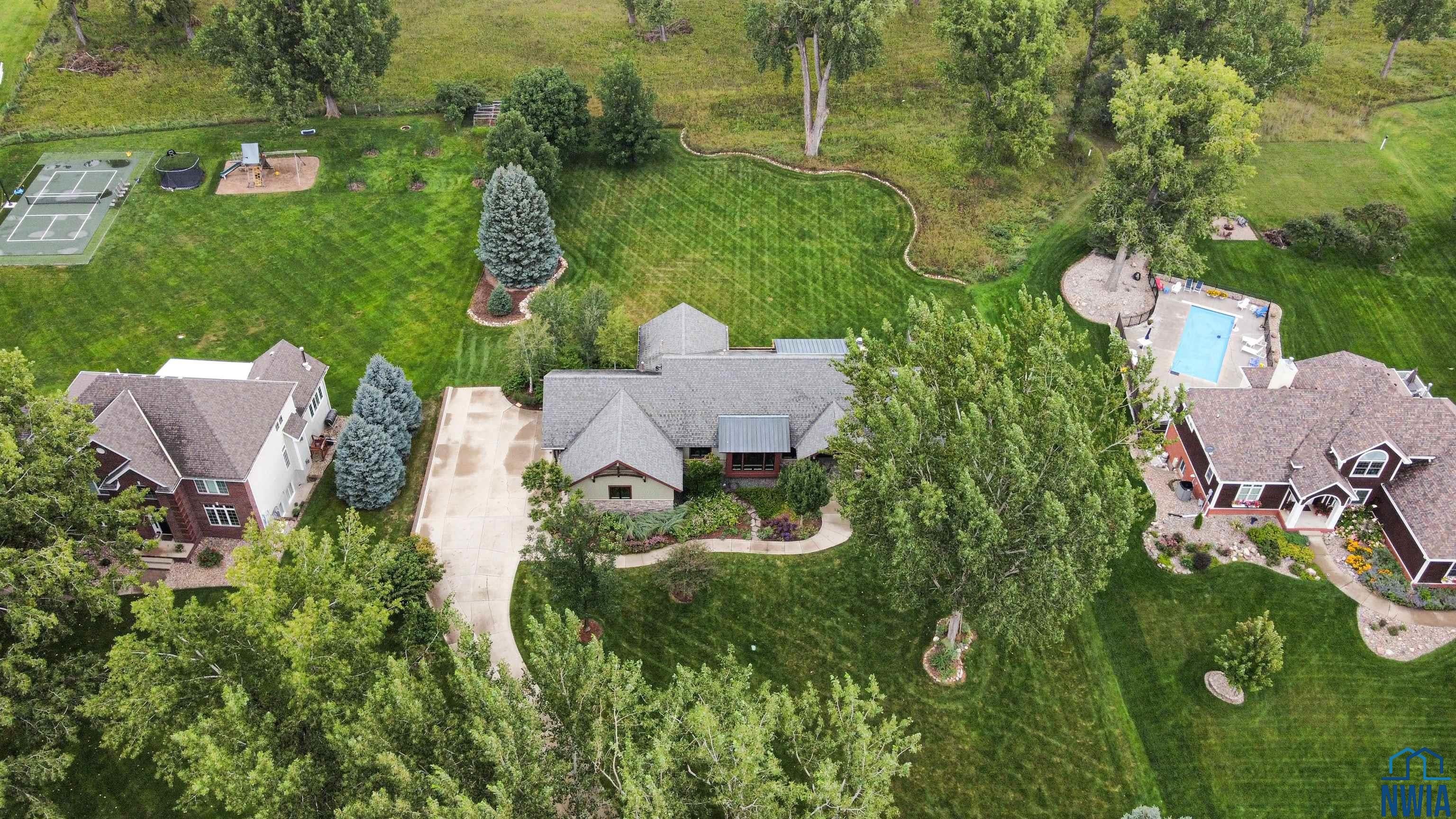 Jefferson, South Dakota, 57038, United States, 5 Bedrooms Bedrooms, ,3 BathroomsBathrooms,Residential,For Sale,1977840