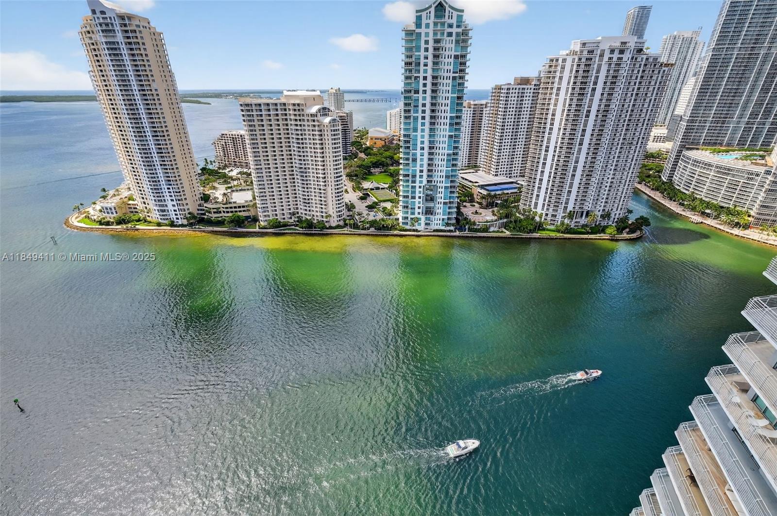 Miami, Florida, 33131, United States, 2 Bedrooms Bedrooms, ,2 BathroomsBathrooms,Residential,For Sale,1906062