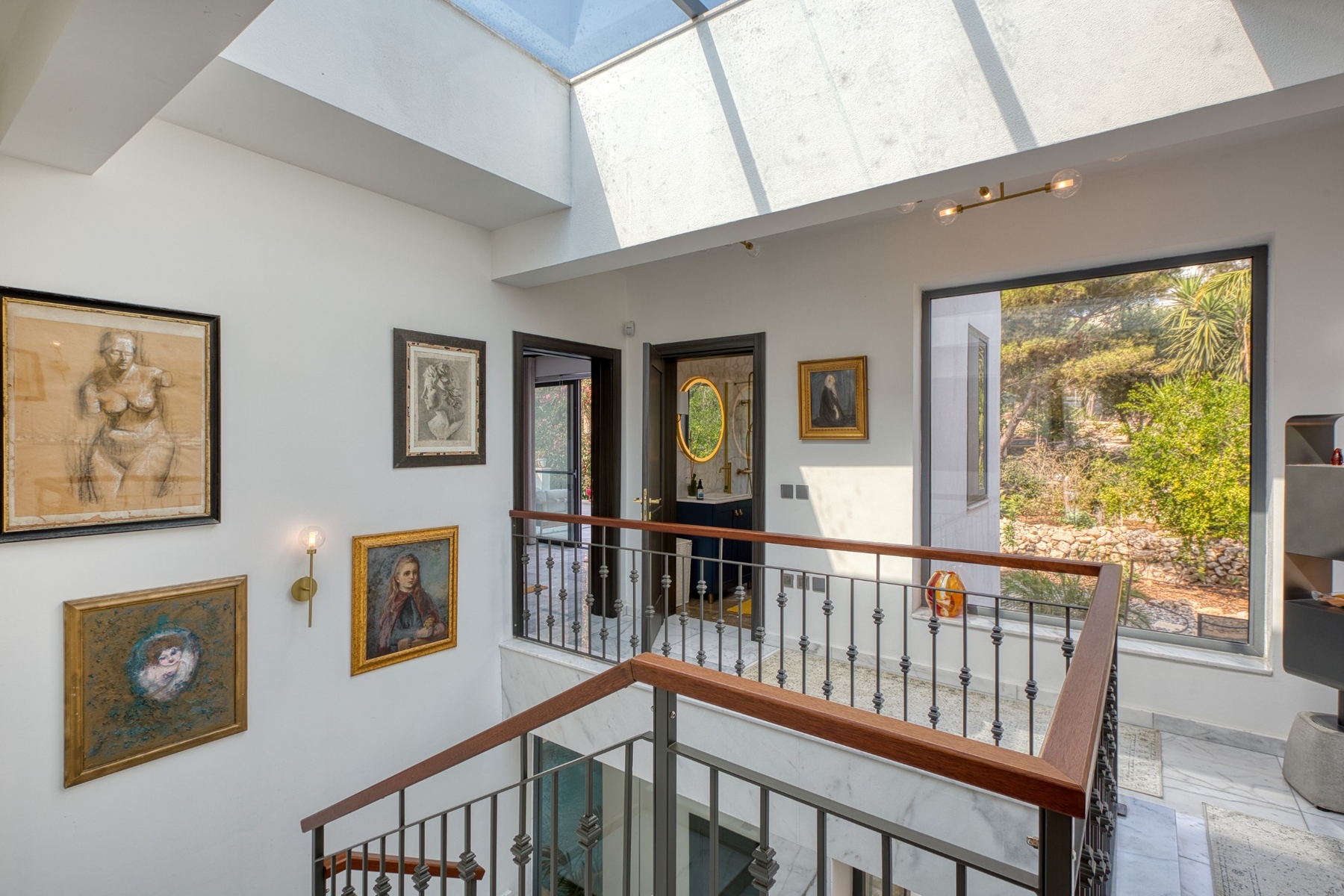  Exceptional Contemporary Villa with Panoramic Views - 物件實景